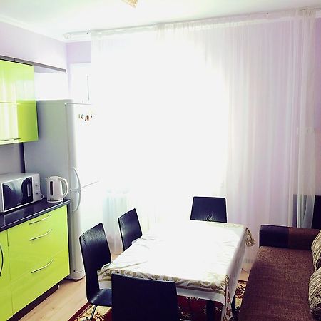 Sky Infinity Apartment アスターナ エクステリア 写真